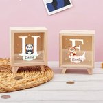 Gepersonaliseerde Schattige Houten Bosdieren Spaarpot met Naam en Initiaal Verjaardags Kinderdag Cadeau Bureau Decoratie voor Jongens Meisjes