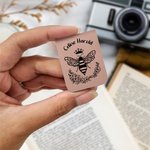 Spersonalizowana zakładka To Bee Continued Magnetic Leather Bookmark Clip z cytatem i imieniem Prezent urodzinowy dla mola książkowego bibliotekarza