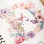 Henkilökohtainen söpö kukka perhonen kirje A5 Spiral Notebook nimi Initial 120 arkkia Syntymäpäivä lahja hänelle