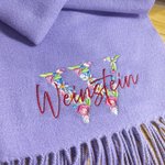 Personalizzato ricamato corona di fiori iniziale Faux Cashmere sciarpa scialle nappe con nome morbido caldo inverno accessorio compleanno regalo di vacanza per le donne