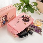 Personalisierte niedliche Cartoon Football Girl Leder Makeup Tasche mit Namen Portable Travel Essentials Geburtstag Geschenk für Frauen