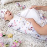 Personlig Rainbow Fantasy Unicorn Unisex Baby mottakende teppe Swaddle Hat Bow Headband Coming Home Outfit med navn Baby Shower Gave til nyfødte
