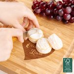 Spersonalizowana deska do krojenia Charcuterie z 2 imionami i grawerowanym sercem z rowkiem na sok Made in USA Prezent ślubny na parapetówkę dla rodziny 6