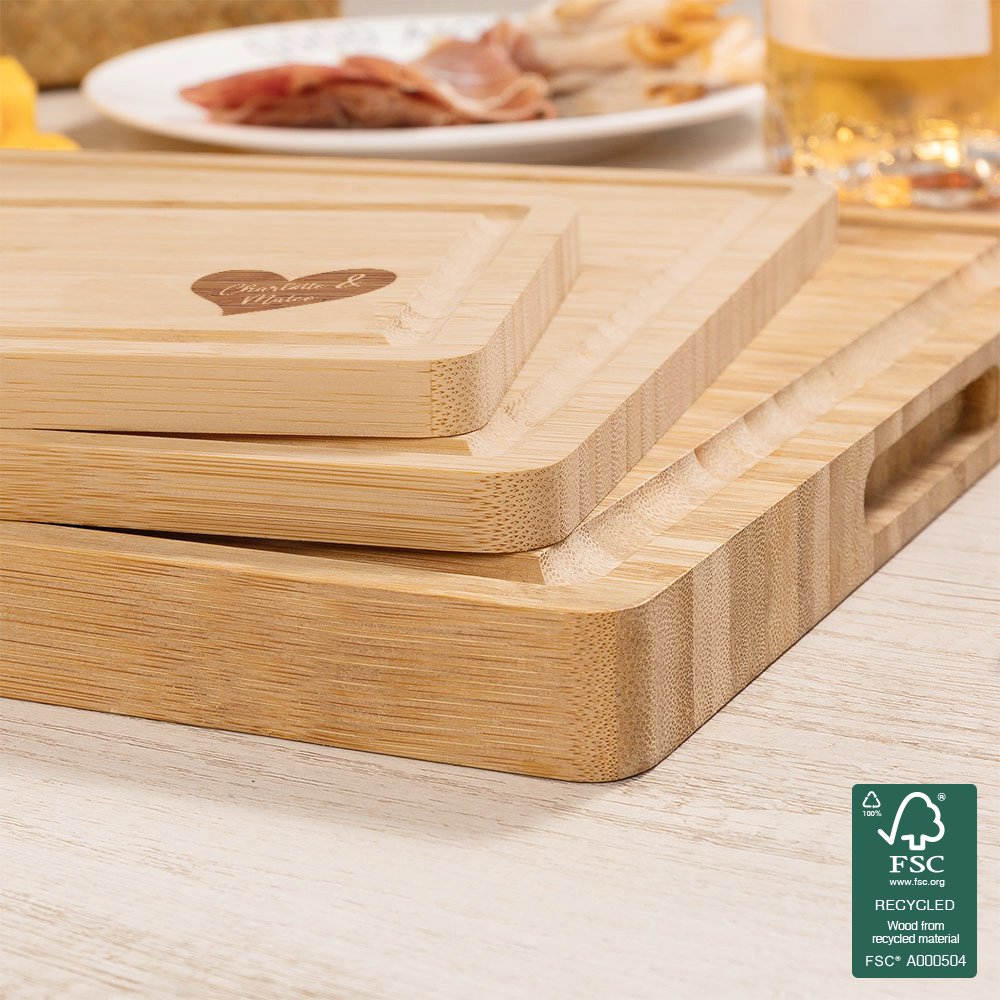 Spersonalizowana deska do krojenia Charcuterie z 2 imionami i grawerowanym sercem z rowkiem na sok Made in USA Prezent ślubny na parapetówkę dla rodziny 7