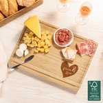Personlig graverad hjärta 2 namn Charcuterie skärbräda med Juice Groove Housewarming bröllopsgåva för familj par 2