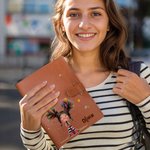 Personalizado Cute Whimsical Quirky Girl A5 PU Leather Notebook Cover with Name and Storage Pocket Birthday School Office Supply Gift for Girls Women
