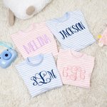 Henkilökohtainen pehmeä 100% puuvillaa raidallinen Kid Pyjama Set kirjailtu teksti syntymäpäivälahja pojille tytöille
