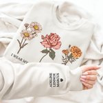 Personalized I Wear My Heart on My Sleeve Unisex T-shirt Sweatshirt Hoodie with 1-10 Birth Flowers and Names Birthday Gift for Family