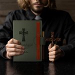 Personligt graverat kors födelseblomma bibelvers A5 linjerad anteckningsbok och pennset för kyrkans bibelstudier jul påskgåva för kristen bön 7
