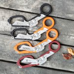 Henkilökohtaiset taitettavat monitoimityökalut Emergency Response Scissors Trauma-sakset, joissa on kaiverrettu teksti ja kuvake Lahja EMT Paramedics Sairaanhoitaja Medical Staffille