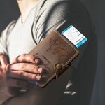 Mapamundi personalizado Brújula de piel auténtica Porta Pasaporte con nombre grabado y ranuras para tarjetas Aventura de viaje Regalo esencial para el amante de los viajes