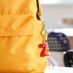Personalisierte niedliche bunte Cartoon Dinosaurier Beaded Keychain mit Namen Rucksack Zubehör Geburtstag zurück zu Schule für Jungen Mädchen