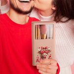 Gepersonaliseerde Coquette Bow Love Highland Cow Make-up Brush Box Set met Naam 5 stuks borstels en spiegel Valentijnsdag Verjaardagscadeau voor vrouwen
