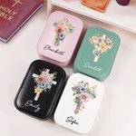 Personalisierte 1-5 Geburt Blumen Kreuz Leder Schmuckkästchen mit LED Dreifarben Make-up Spiegel Reise Wesentliche Geburtstag Ostern Geschenk für Frauen Christian