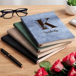 Spersonalizowany notatnik ze skóry PU z monogramem kwiatowym i imieniem i 100 kartkami w linie Prezent urodzinowy dla przyjaciół, rodziny i współpracowników