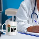 Personalisierte Krankenschwester Cartoon Charakter 11/15oz Keramikbecher mit Namen und Titel Geburtstag Anerkennung Krankenschwester Woche Geschenk für medizinisches Personal
