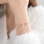 Personligt armband med dubbelhjärtan i sterling silver med födelsestenar och graverade namn Alla hjärtans dag-jubileumspresent för kvinnor