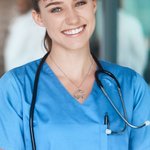 Personalisierte doppelte Geburt Blumen Blatt Zweig Halskette Ringhalter mit Birthstone Geburtstag Anerkennung Geschenk für Krankenschwester Arzt Frauen