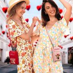 Portafoglio a traccola portatile in pelle personalizzato con design Highland Cow Coquette Bow e nome regalo di San Valentino per le donne