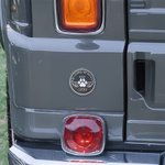 Personalisierte In Loving Memory Pet Paw Print Angle Wings Jeep Abzeichen mit Namen für 4x4 Fahrzeug Dekoration Pet Memorial Geschenk für Autobesitzer