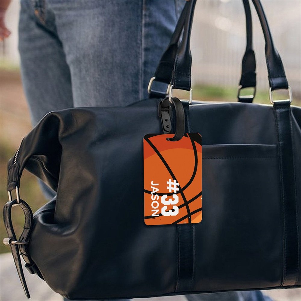 Etiqueta personalizada para bolsa de equipaje con diseño de baloncesto con nombre y número Accesorios de viaje para el día del partido Regalo de cumpleaños para los amantes del baloncesto 5