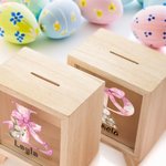Personalisierte niedliche Ostern Hase Ei rosa Schleife anfängliche hölzerne klare Spardose Sparschwein mit Namen Ostern Party Bildungsgeschenk für Kinder
