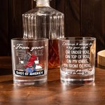 Vaso de whisky de 10oz personalizado con los nombres de los personajes de dibujos animados Abrazos Aniversario San Valentín Regalo para Pareja
