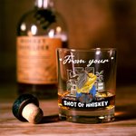 Vaso de whisky de 10oz personalizado con los nombres de los personajes de dibujos animados Abrazos Aniversario San Valentín Regalo para Pareja