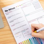 Personalisierte bunte Woche auf einen Blick Maker Notizblock mit Namen zurück zu Schule Wertschätzung für Lehrer