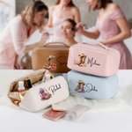 Personalisierte Geburt Blume Western Cowgirl Stiefel Hut Design Name PU Leder Kosmetiktasche mit Griff Portable Reisezubehör Geburtstagsgeschenk für Frauen