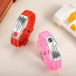 Gepersonaliseerde Medische ID Armband Verstelbare Siliconen Waterdichte Armband met Roestvrijstalen Naamlabel Cadeau voor Mannen en Vrouwen