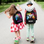 Personlig pixelryggsäck med spelkontrollsstil och färgglada splattor den perfekta skolstartsgåvan för barn studenter och spelentusiaster