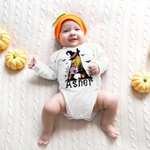 Personlig Wizard Hat Bat Doodle Initial 100% bomull Unisex Baby Bodysuit T-skjorte med navn Halloween festgave til baby gutter jenter