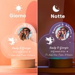 Luce notturna a LED base in legno personalizzata con foto di cupido nomi data testo decor da scrivania regalo di San Valentino e anniversario