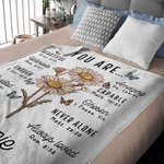 Verset Biblique Personnalisé Fleur de Naissance Couverture Douce avec Nom Journée Religieuse Anniversaire Fête Cadeau pour Femmes Chrétiennes