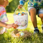 Personalizada 2025 Huevos Conejito de Pascua Cesta de lona reutilizable con nombre Huevos de caza Feliz Pascua Regalo para Niños Niñas