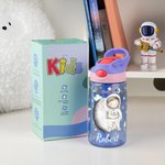 Personalisierte Raum Planet Rakete Astronaut 475 ml Wasserflasche mit Namen Henkel Silikon Strohhalm Geburtstag Geschenk für Jungen Mädchen
