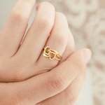 Gepersonaliseerde Dubbel Hart Verweven Geboortesteen Sterling Zilveren Ring met Gegraveerde Tekst en Zirkoon Valentijnsdag Huwelijksgeschenk voor Vrouwen