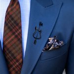 Epingle de revers personnalisée en forme de guitare Broche de costume Cadeau d'anniversaire de mariage pour le marié Meilleur homme Amoureux de la musique