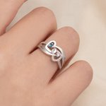 Gepersonaliseerde Dubbel Hart Verweven Geboortesteen Sterling Zilveren Ring met Gegraveerde Tekst en Zirkoon Valentijnsdag Huwelijksgeschenk voor Vrouwen