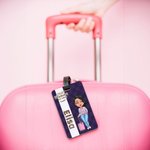 Etichetta per bagagli personalizzato con nome e pesonaggio cartone animato accessori da viaggio regalo di compleanno per gli amanti dei viaggi