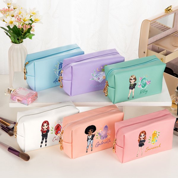 Personifierad Cartoon Fashion Girl Birthstone Leather Makeup Pouch Bag med namn Portable Travel Essentials Birthday Bridesmaid Gift for Women