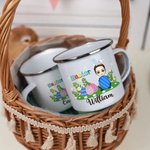 Spersonalizowany kubek wielkanocny Cute Easter Eggs Grassland Cartoon Character Name 11 oz Emaliowany kubek na imprezę Wielkanocny prezent dla dziewczynek i chłopców