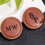 Personalisierte Monogramm magnetische Leder Golf Ball Marker mit Initiale und Name Satz von 2 Golf Zubehör Geburtstag Sport Geschenk für Golfspieler