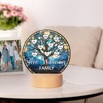 Gepersonaliseerd LED-nachtlampje in glas-in-loodstijl met 2-16 hartnamen en houten voet Home Decor Verjaardag Moederdagcadeau voor familie