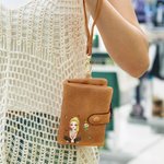 Gepersonaliseerde 3D Cartoon Girl Tri-Fold PU lederen polsbandje portemonnee met geboorte bloem en naam verjaardag verjaardagscadeau voor vrouwen meisjes