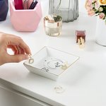 Constellation Zodiac Flower Sign Square Trinket Jewelry Dish avec Name Birthday Wedding Gift for Women