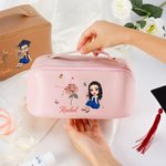 Gepersonaliseerde Cartoon Afstuderen Horoscoop Geboorte Bloem Lederen Wijd Openende Make-up tas met naam Verjaardag Afstuderen Gift voor vrouwen