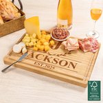 Personalisierte Laurel Wreath FSC Bambus graviert Monogrammed Charcuterie Schneidebrett mit Saft Rille Housewarming Geburtstag Geschenk für Familie