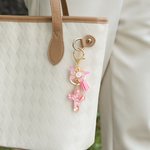 Personalisierte Gradient Schmetterling Kreuz Charme Schlüsselanhänger mit Initiale und Quaste Gebet religiöse Geburtstagsgeschenk für Frauen Christian